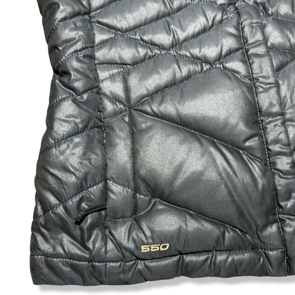 The North Face 550 Puffer Vest - Picture 4 of 5